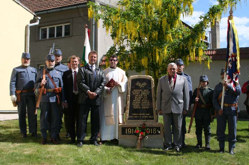 Ivaň - odhalení pomníku2015